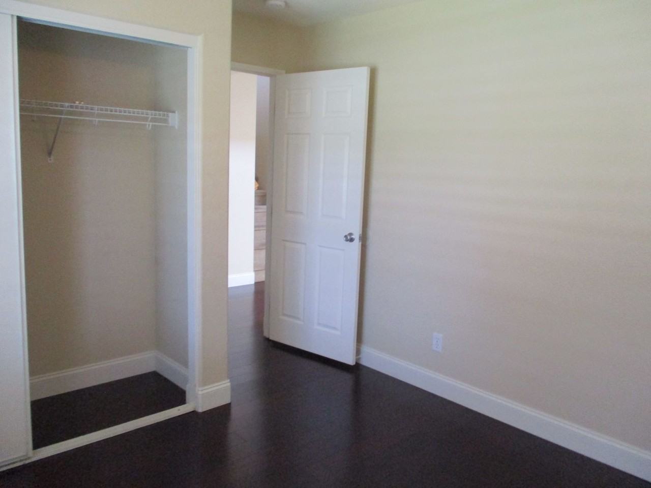 1411 Livingston St - Photo 6 of 20