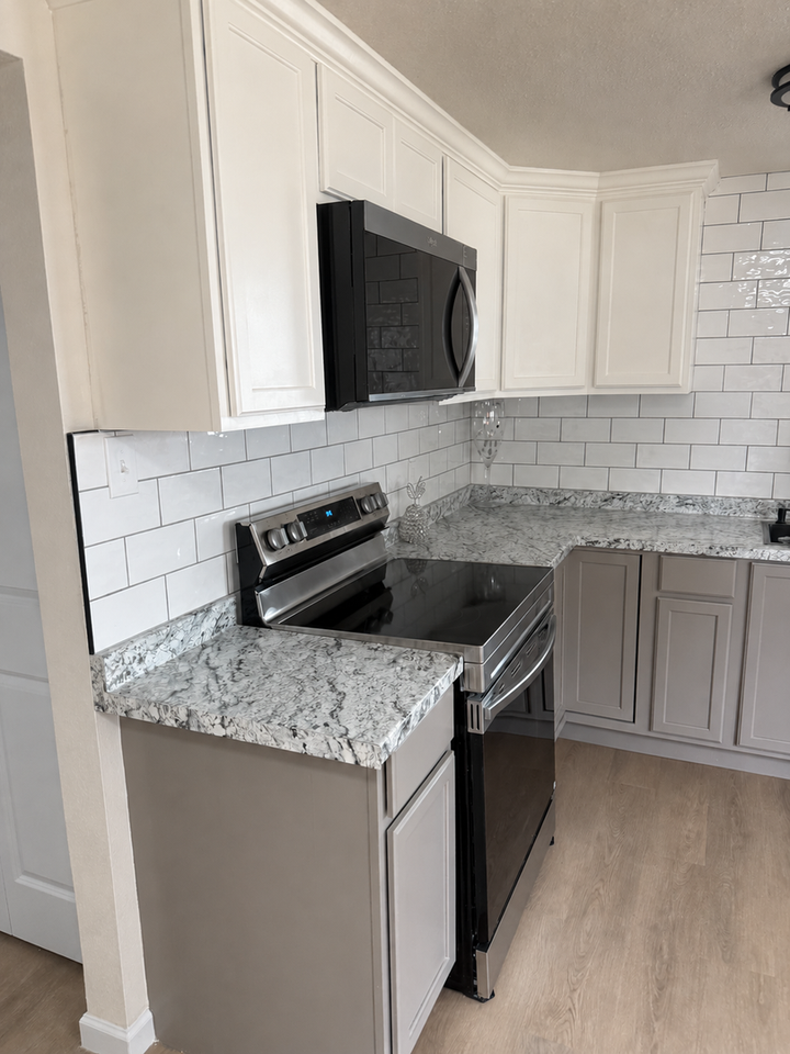 2107 S Love St - Photo 2 of 7