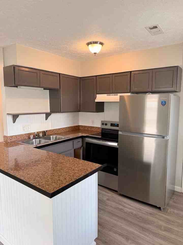 6218 Hilltop Ave #C - Photo 2 of 10