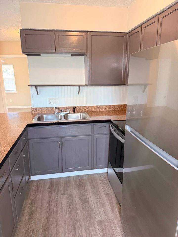 6218 Hilltop Ave #C - Photo 4 of 10