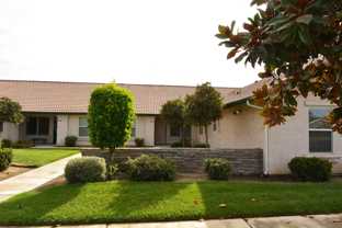 2800, 02, 04 N. County Center & 2753 W. Oriole - Photo 1 of 1
