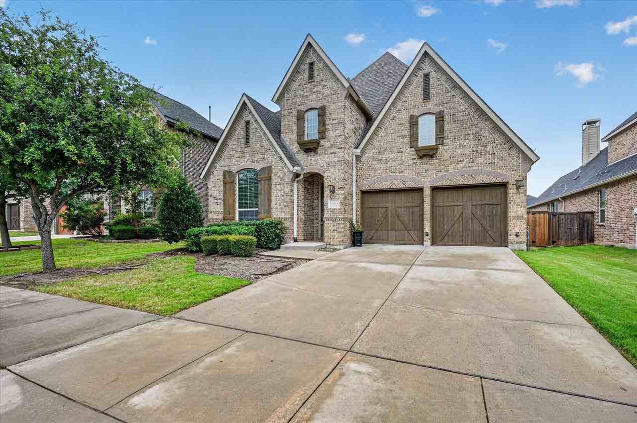 5683 Dashingly Dr - Photo 3 of 30