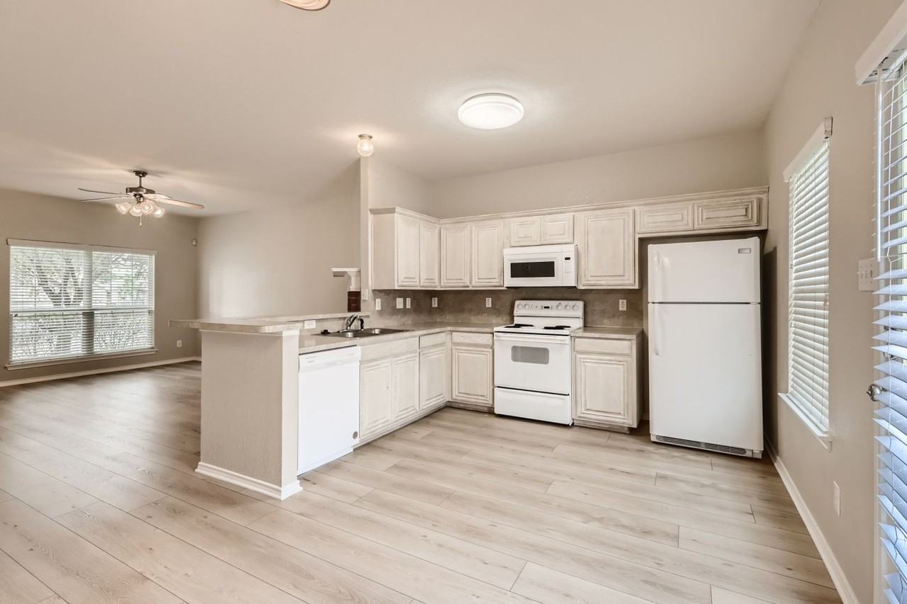 6406 Ithaca Fls - Photo 3 of 11