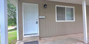 featured image of 939 S Douglas Ave