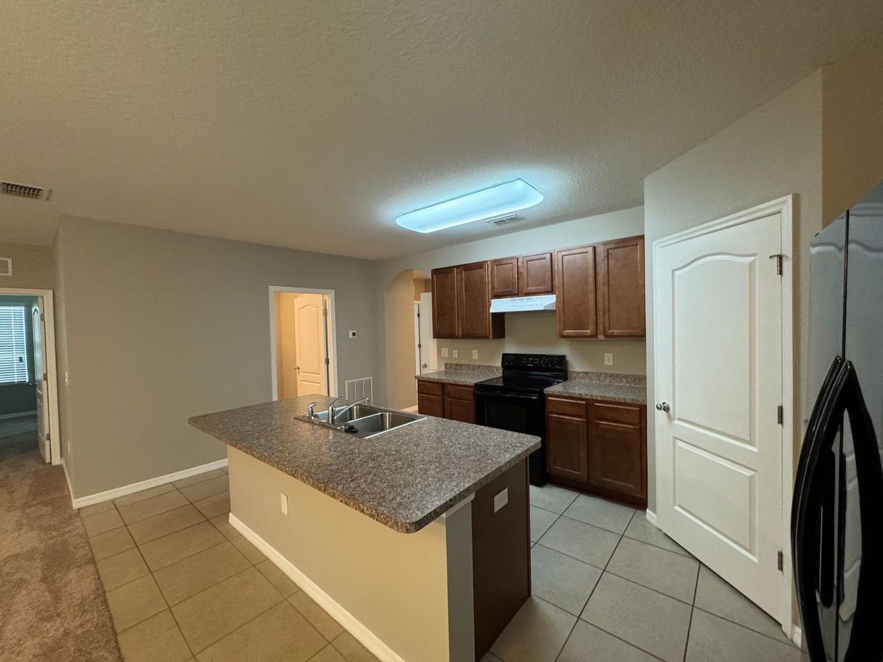 4117 Sophia Blvd - Photo 3 of 24