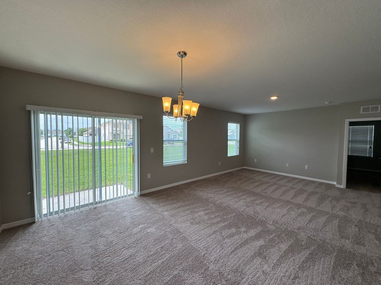 4117 Sophia Blvd - Photo 5 of 24