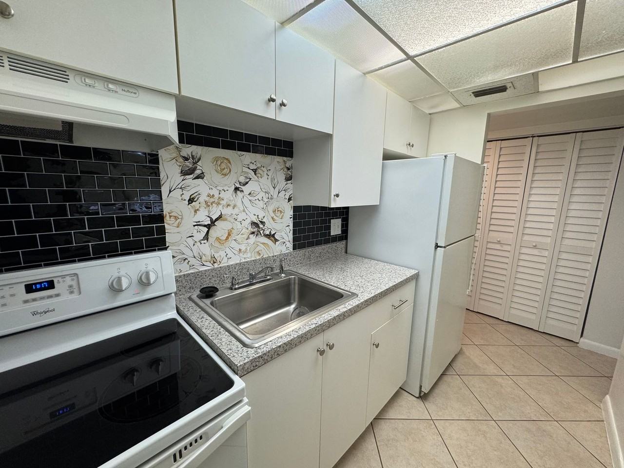 1030 S Palmetto Ave - Photo 6 of 12