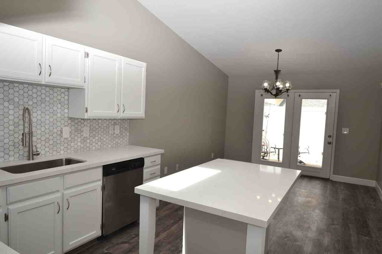4785 W Old Church Ct - Photo 3 of 13