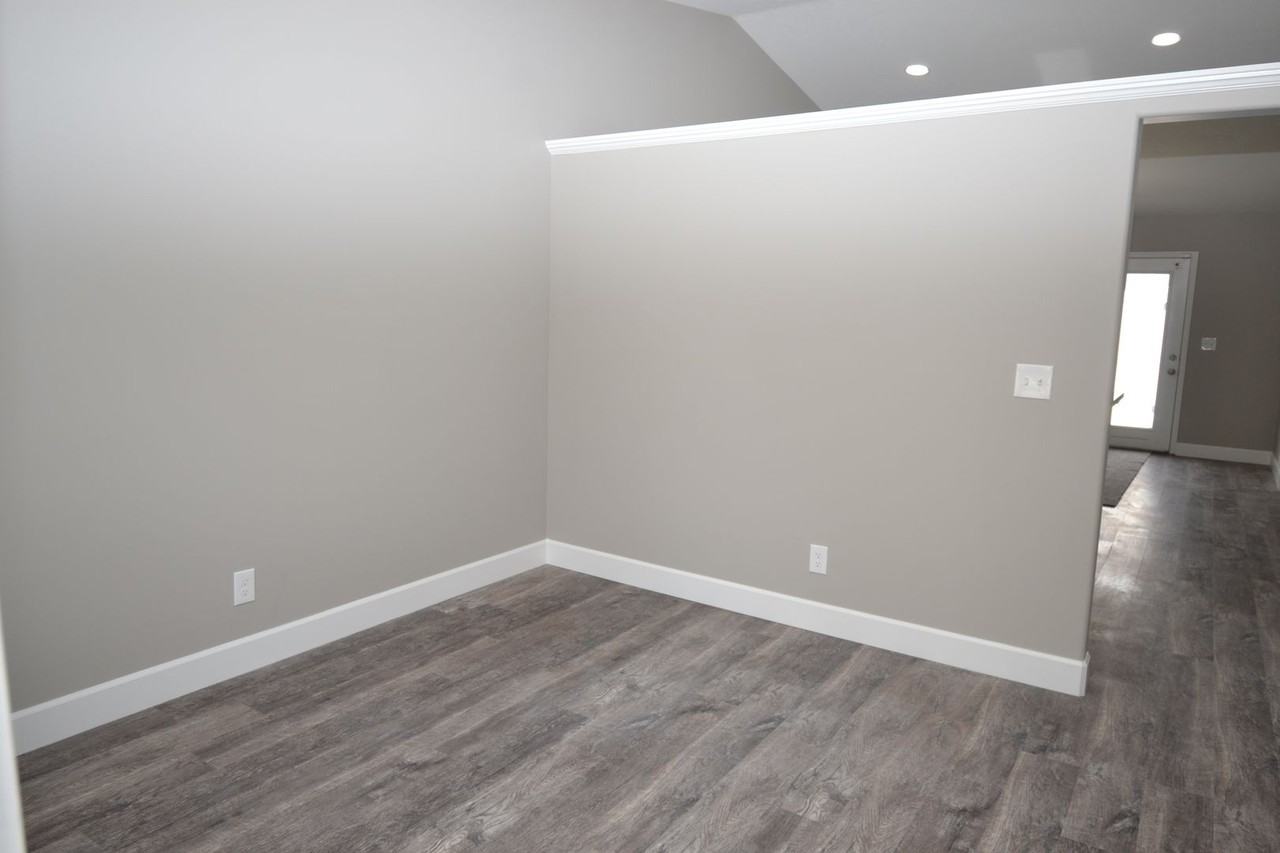 4785 W Old Church Ct - Photo 5 of 13