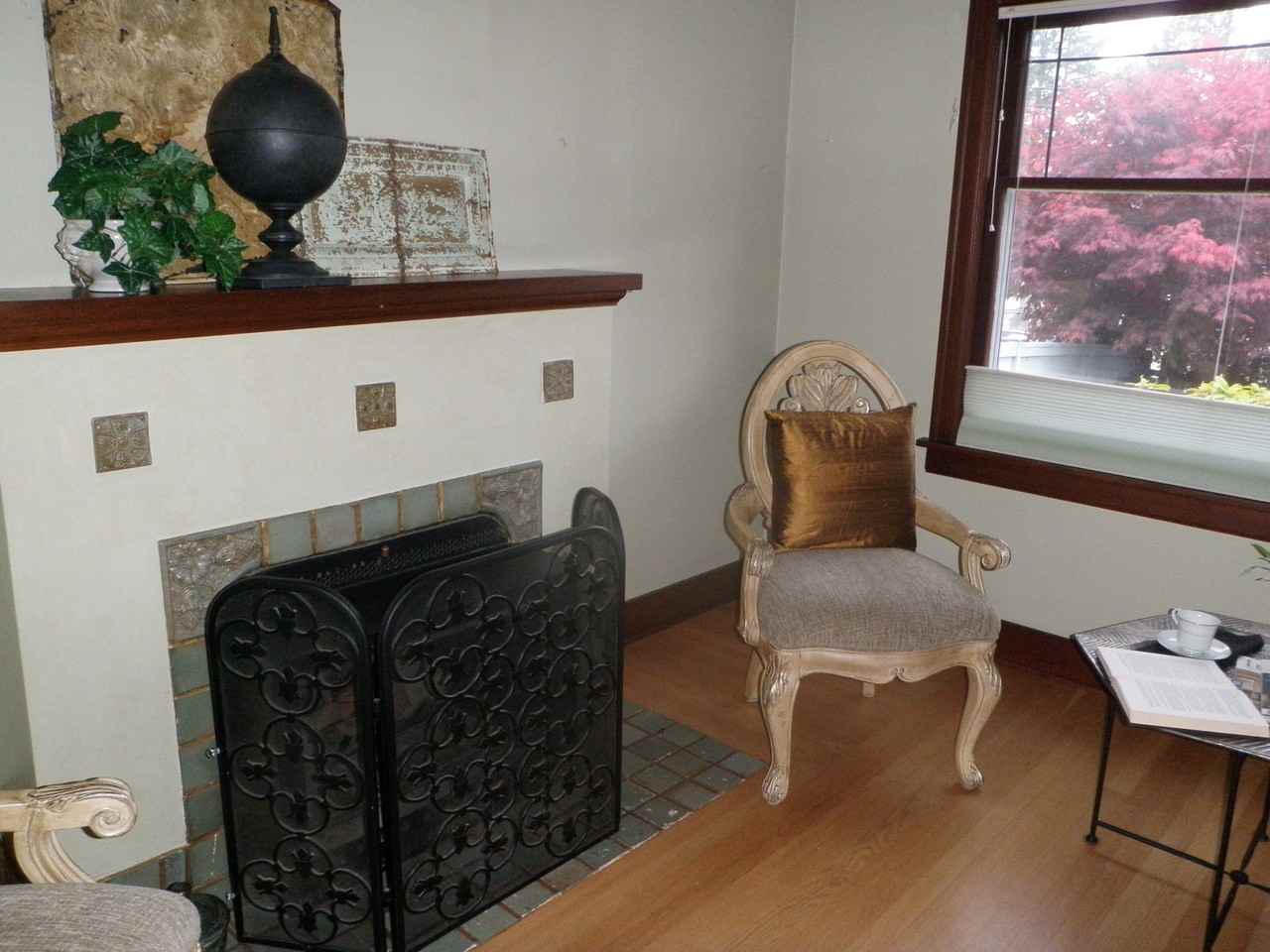 9628 8th Ave Ne - Photo 3 of 14