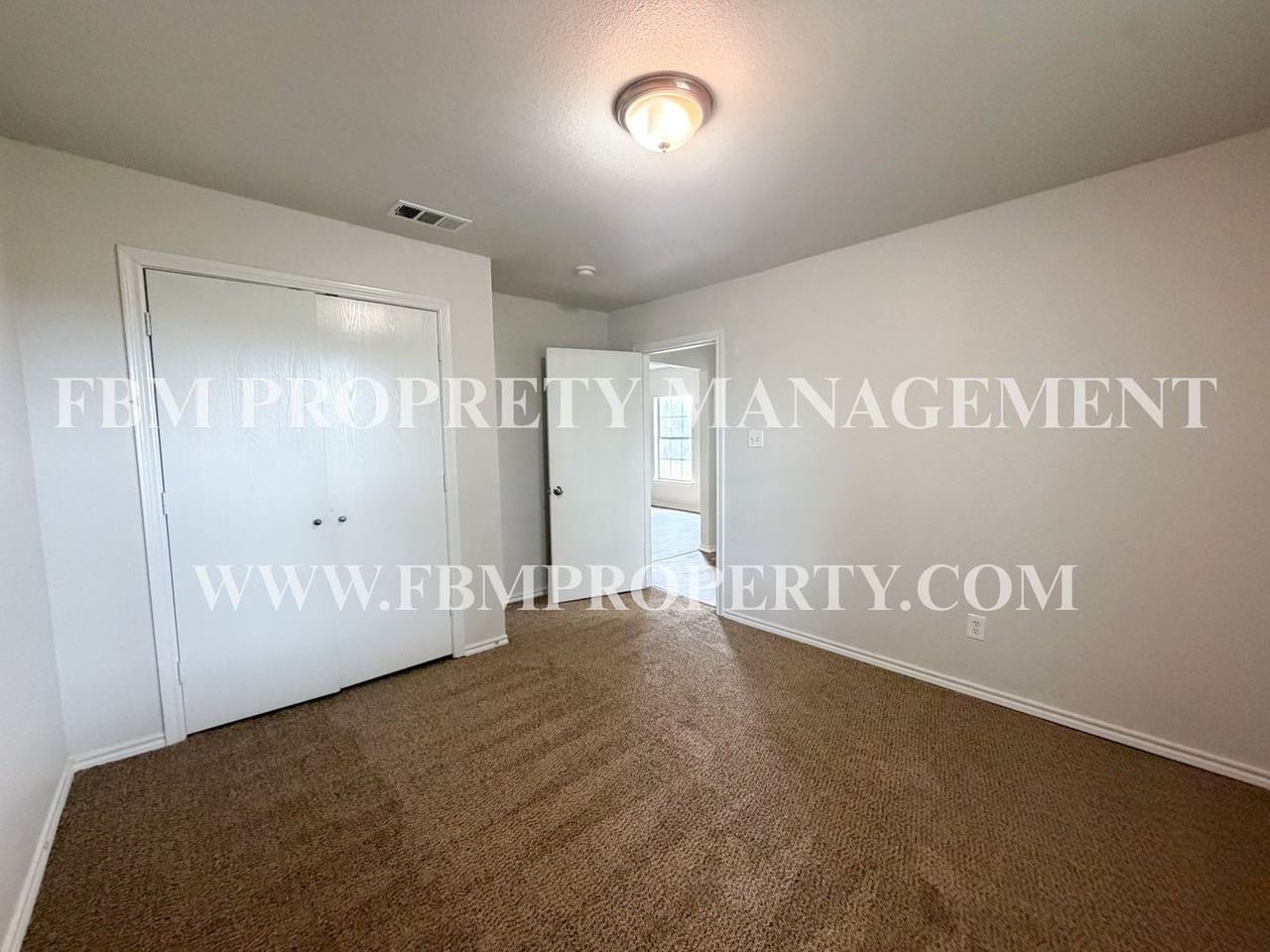 1309 N Clay St - Photo 5 of 17