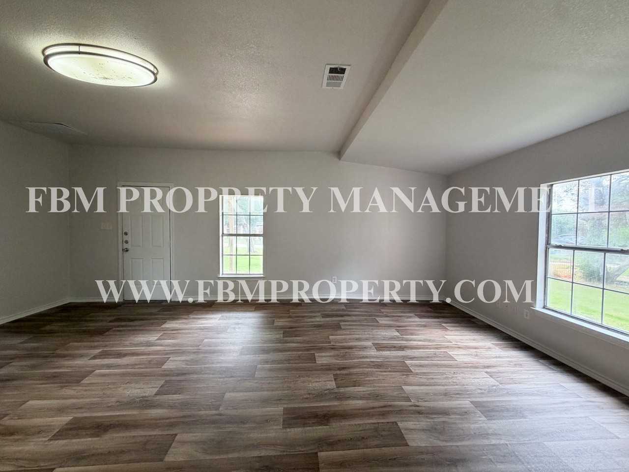 1309 N Clay St - Photo 7 of 17