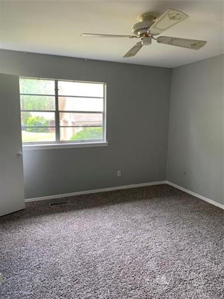 2113 S Birmingham Ct - Photo 6 of 15