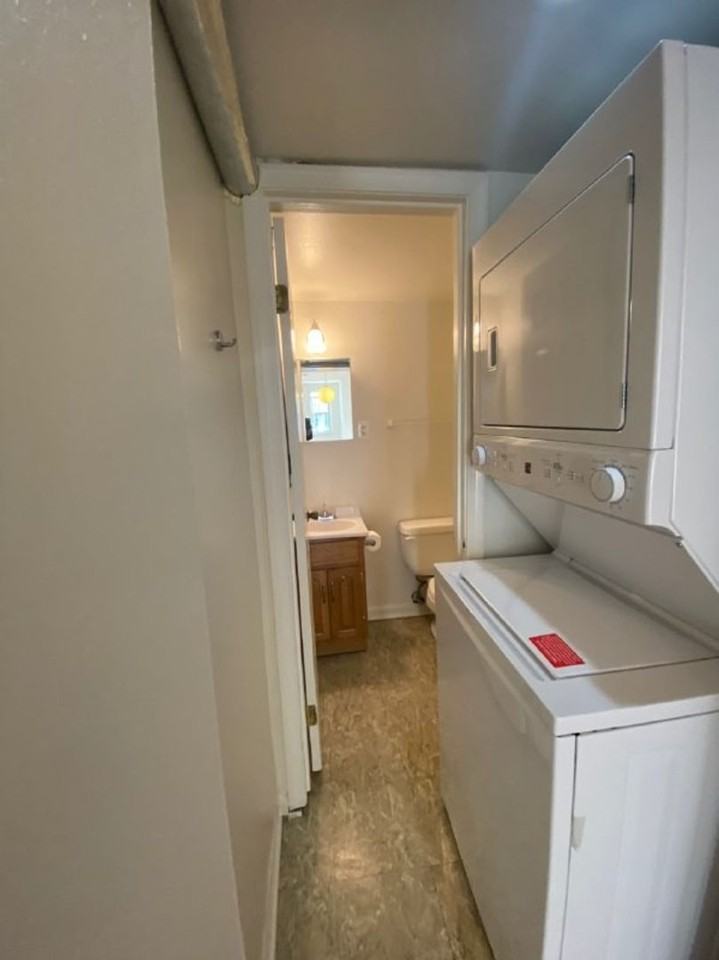 413 Warner St Nw - Photo 7 of 16