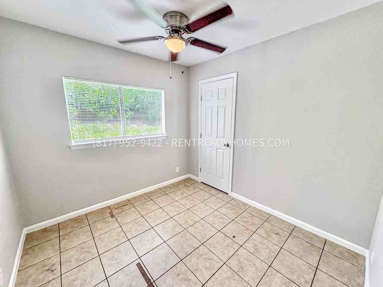 5840 Glacier Sun Dr - Photo 6 of 8