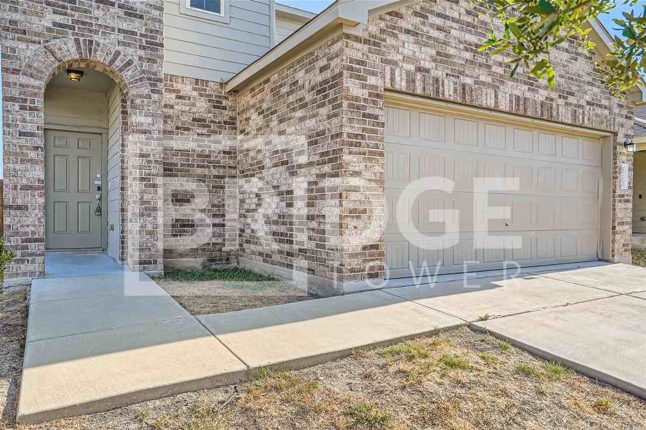 5700 Bell Tower Ln - Photo 4 of 31