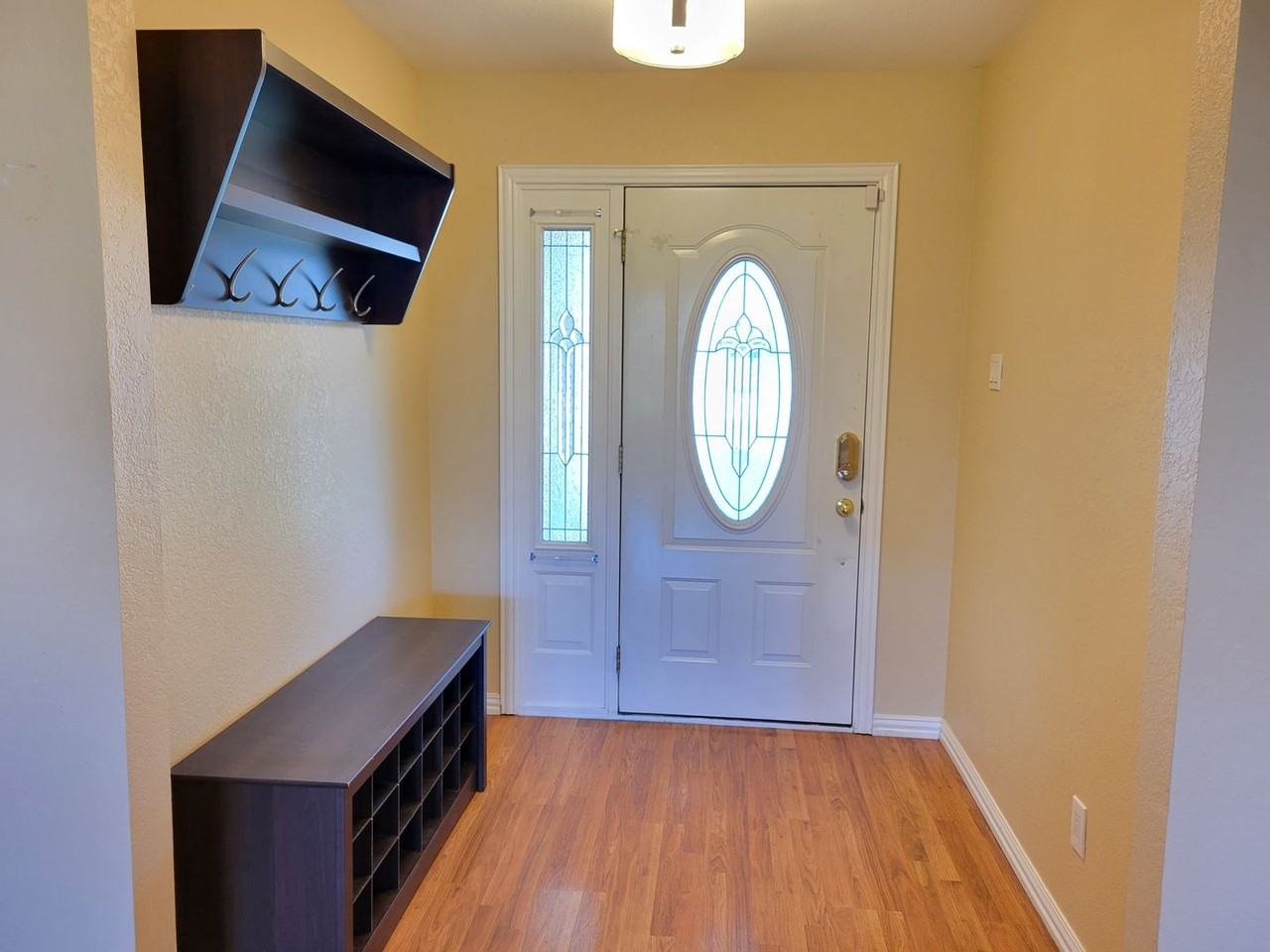 2301 Jadyn Ln - Photo 5 of 28