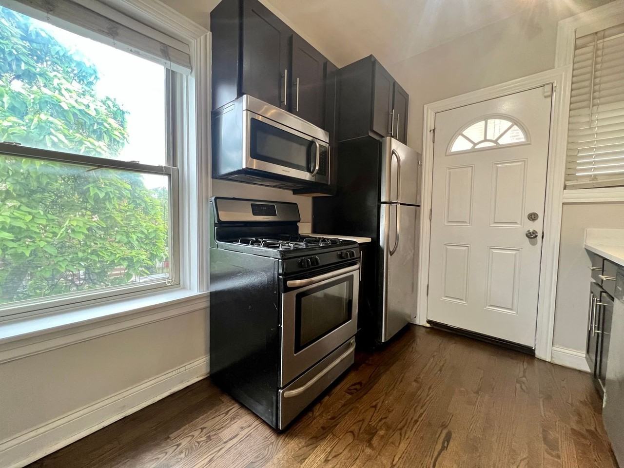 3935 W Altgeld St #B - Photo 2 of 10