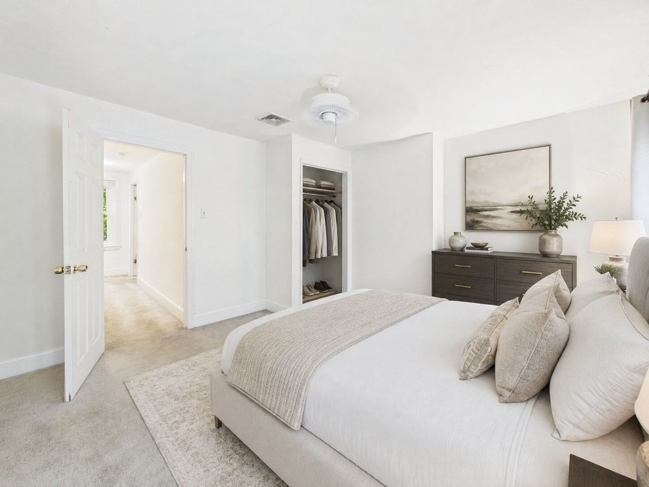 2429 Olive St - Photo 4 of 29