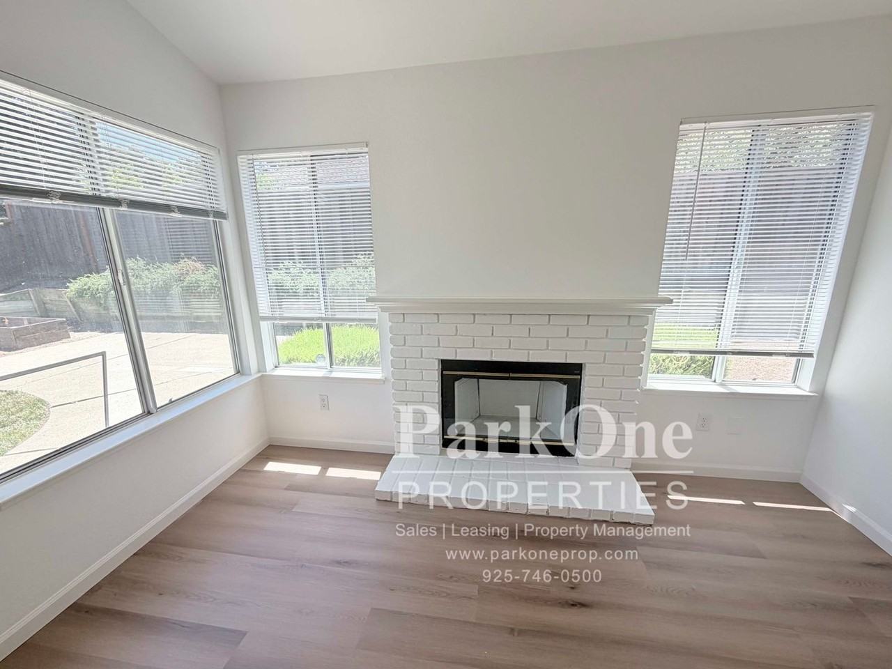 2848 Saint Joseph Dr - Photo 6 of 19