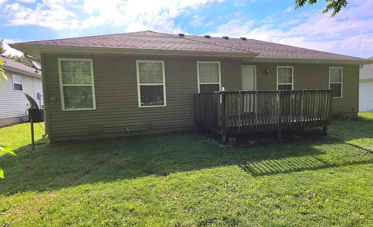 1049 S Missouri Ave - Photo 6 of 8