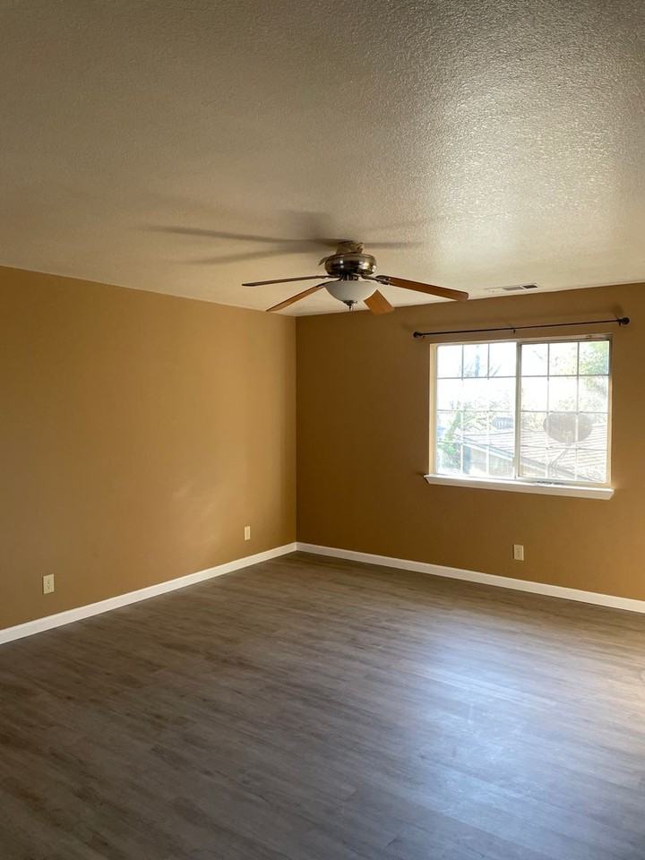 1149 North Blvd - Photo 2 of 20