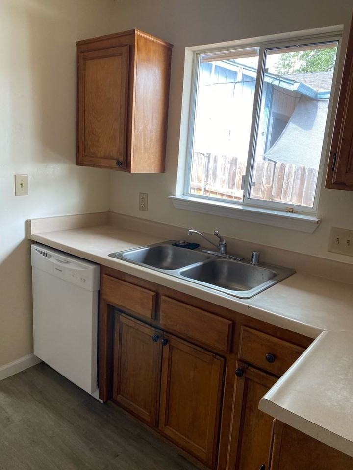 1149 North Blvd - Photo 5 of 20