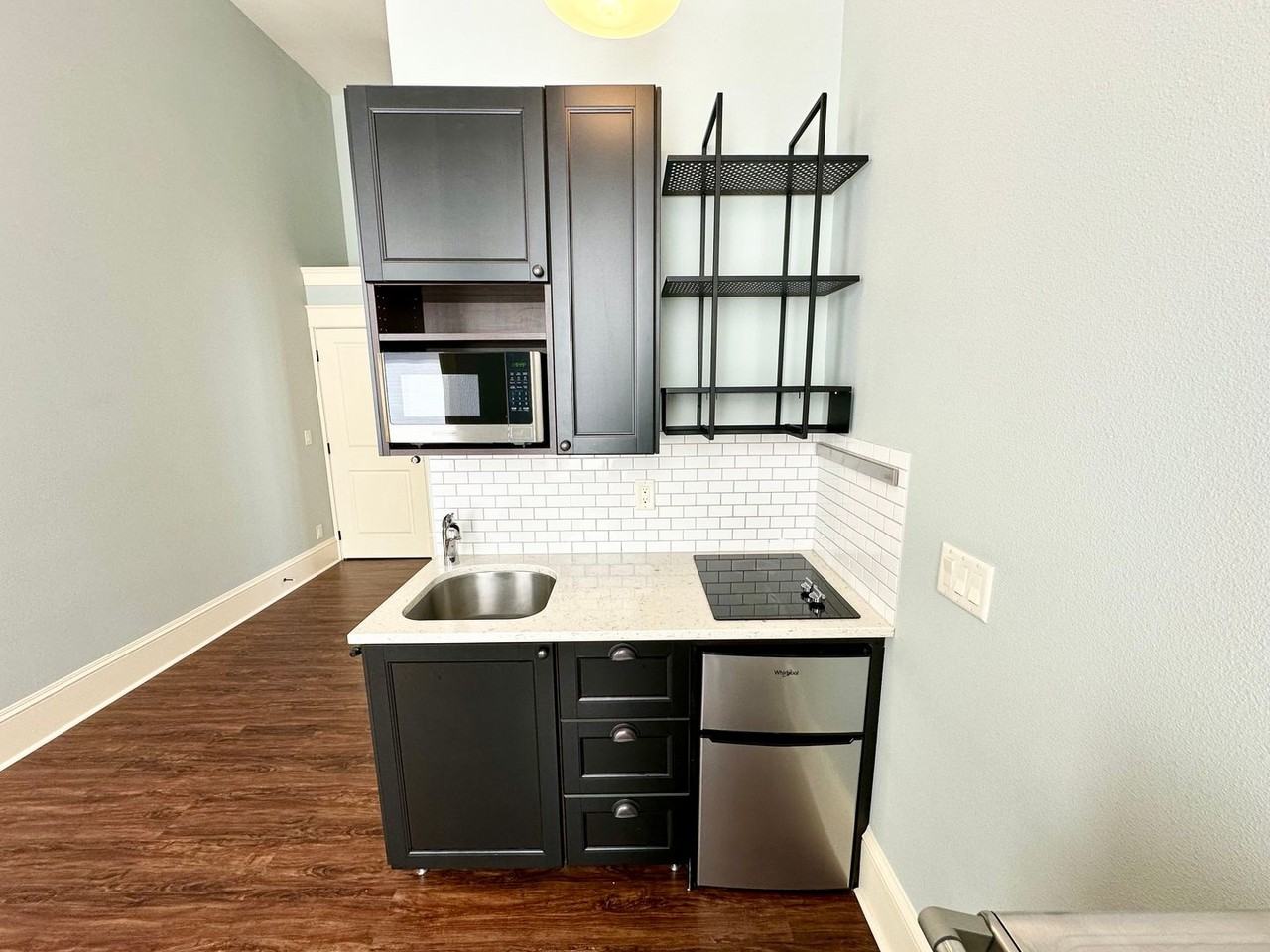 307 N Pearl St - Photo 6 of 17