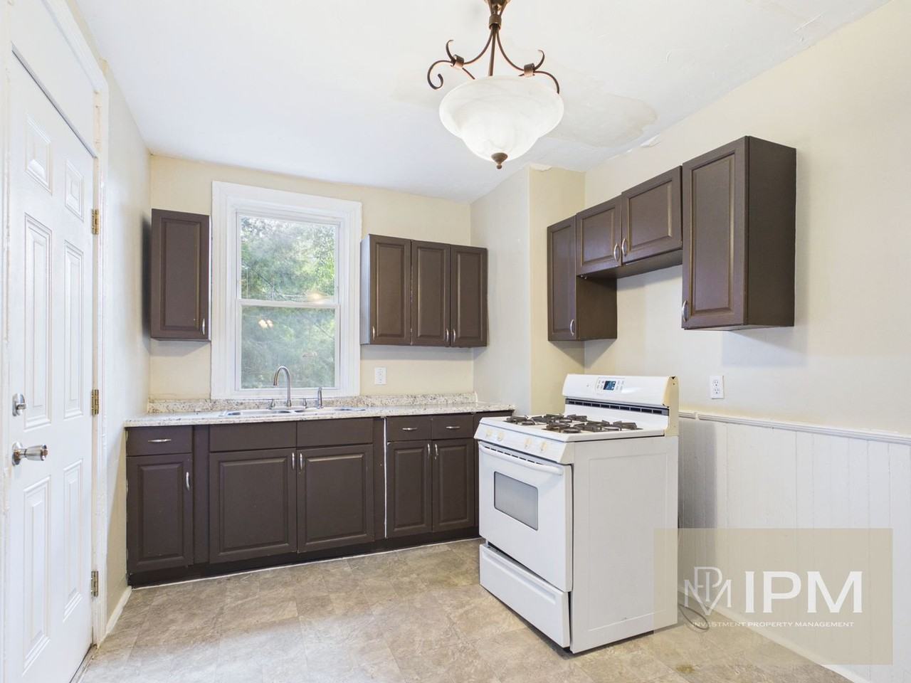 314 W Gay Ave - Photo 5 of 15