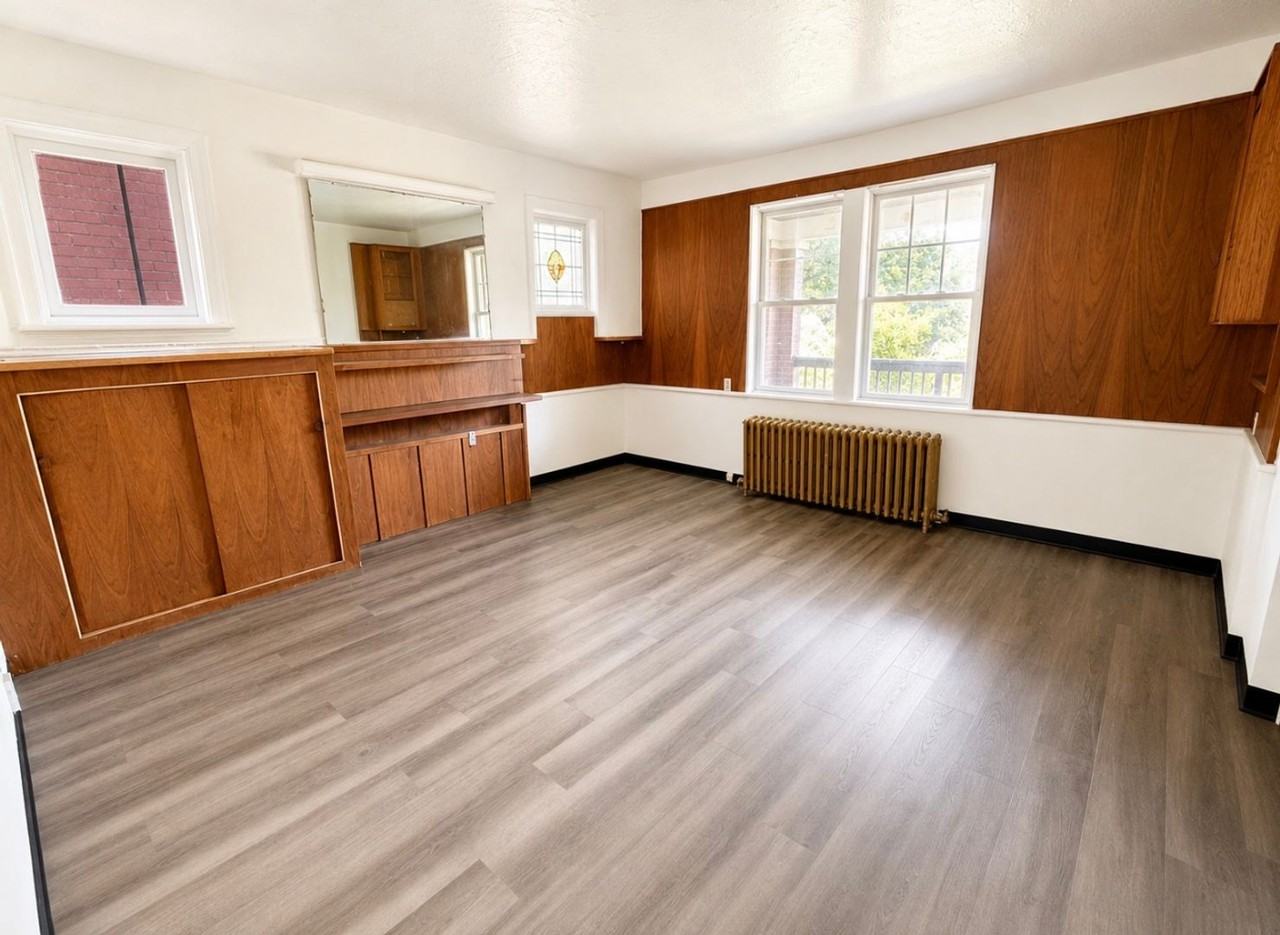 144 Sumner Ave - Photo 4 of 12