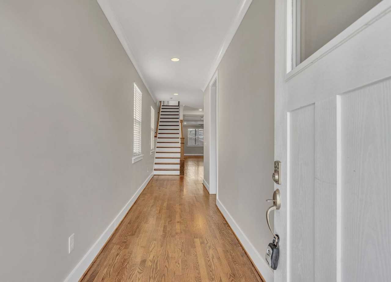 5212B Louisiana Ave - Photo 4 of 36