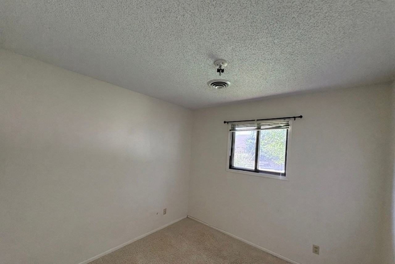 1705 4th St - Photo 5 of 12