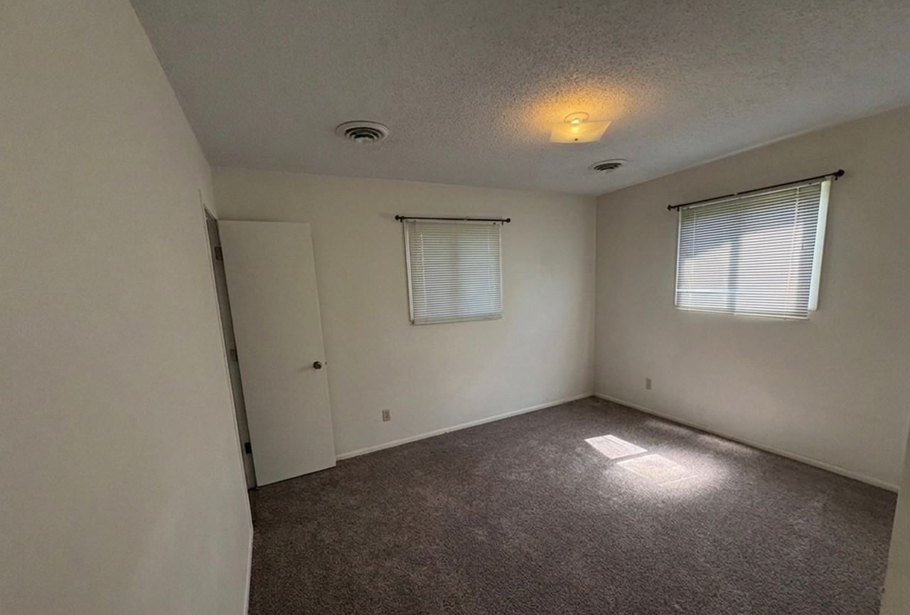 1705 4th St - Photo 7 of 12