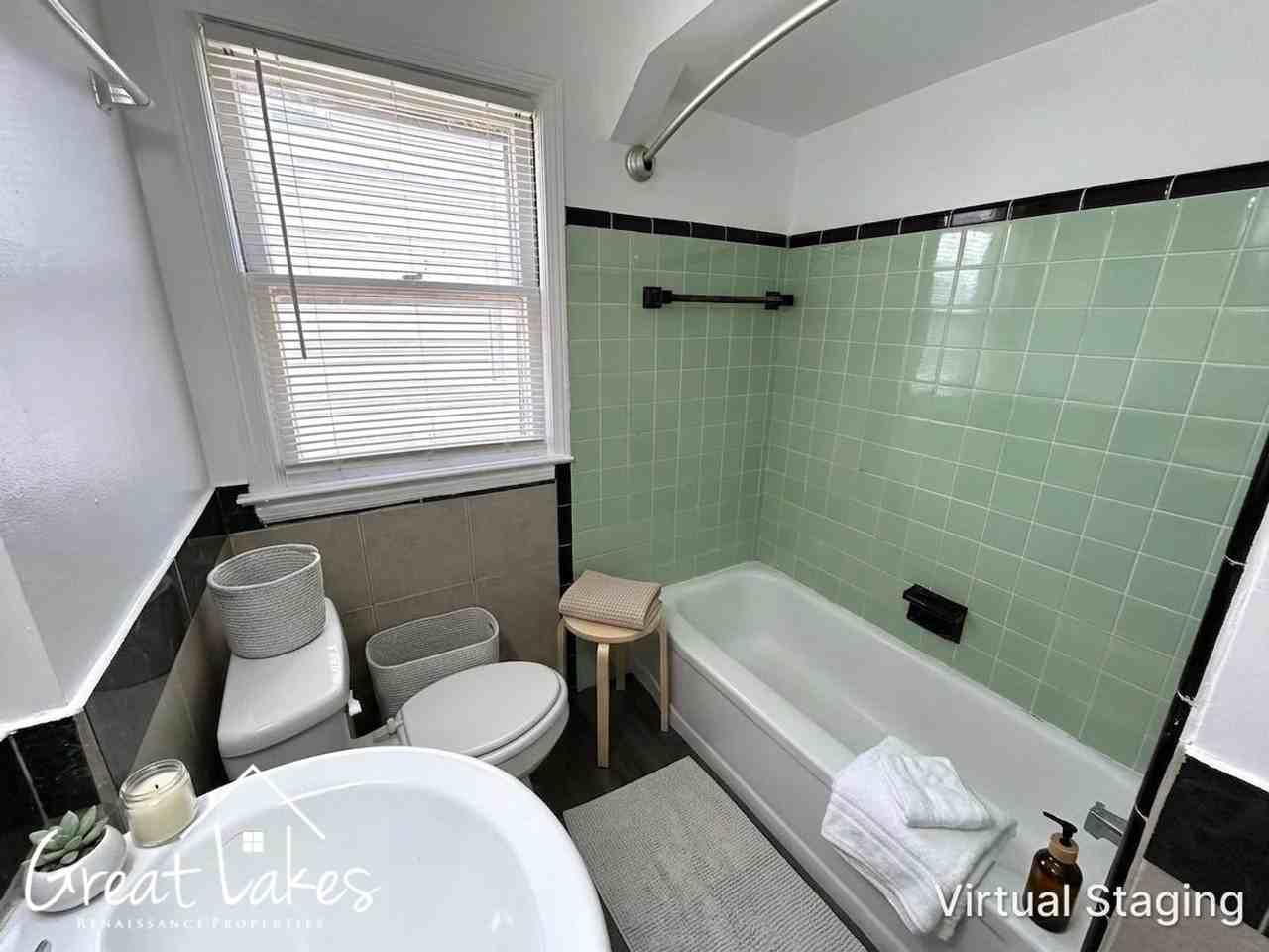 24600 Wilmot Ave - Photo 7 of 14