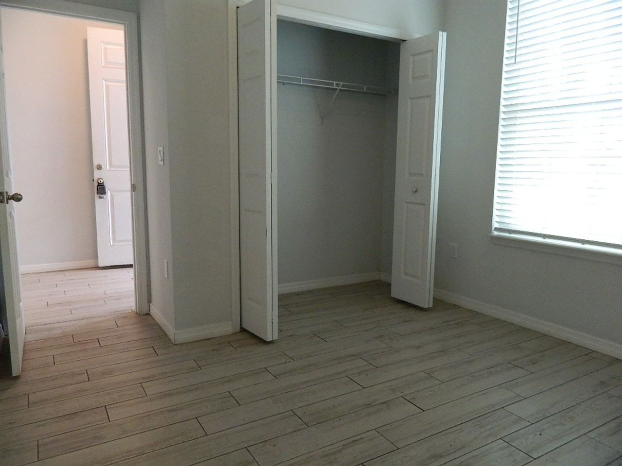 1509 Regan Ave - Photo 4 of 21
