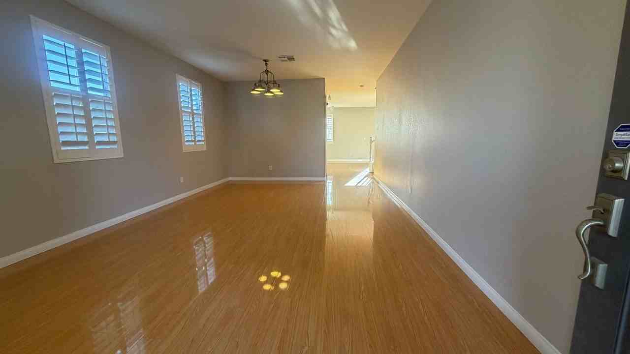 10085 Natchez Trace St - Photo 3 of 50