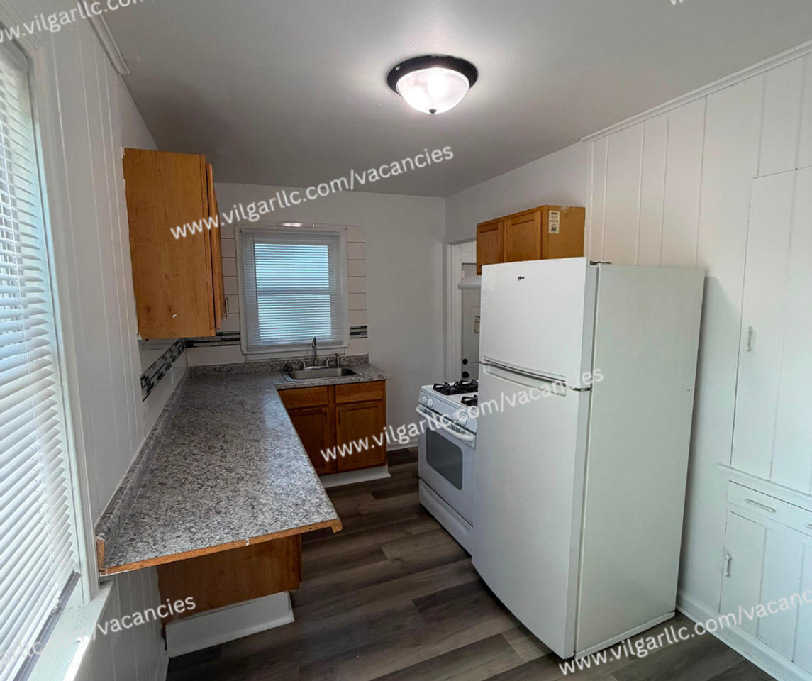 207 Taft St - Photo 4 of 23