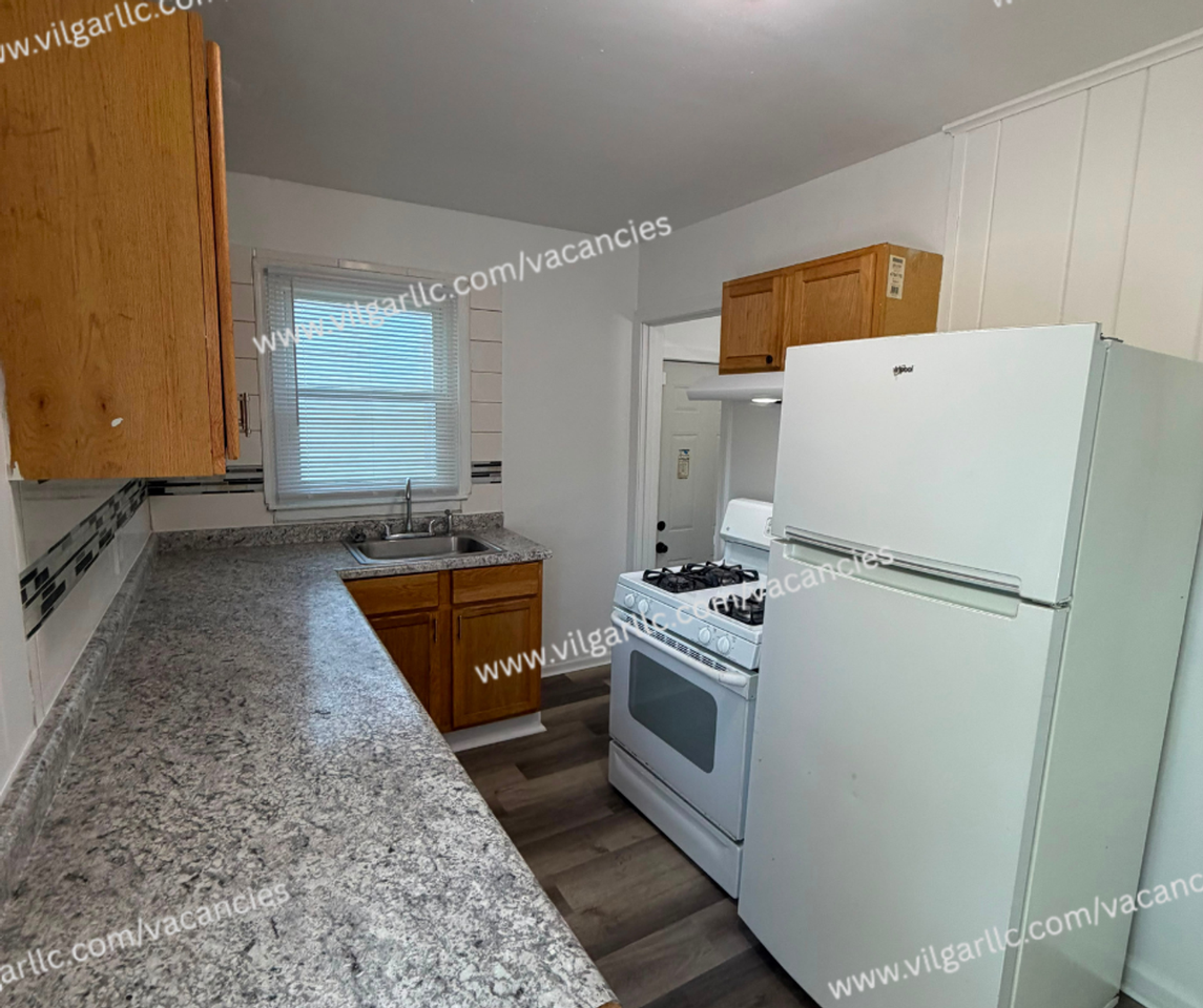 207 Taft St - Photo 6 of 23