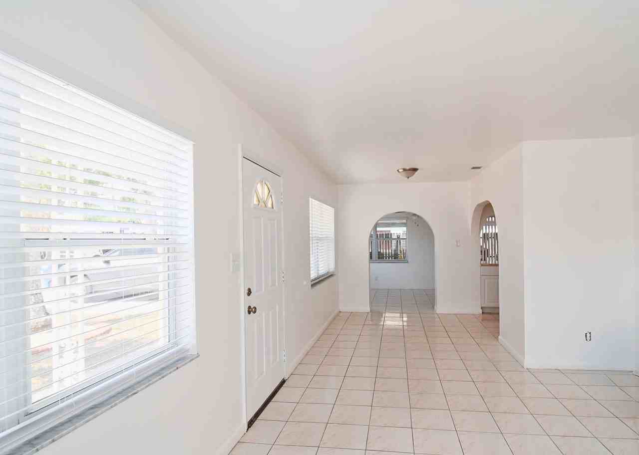 3403 W Saint Louis St - Photo 2 of 15