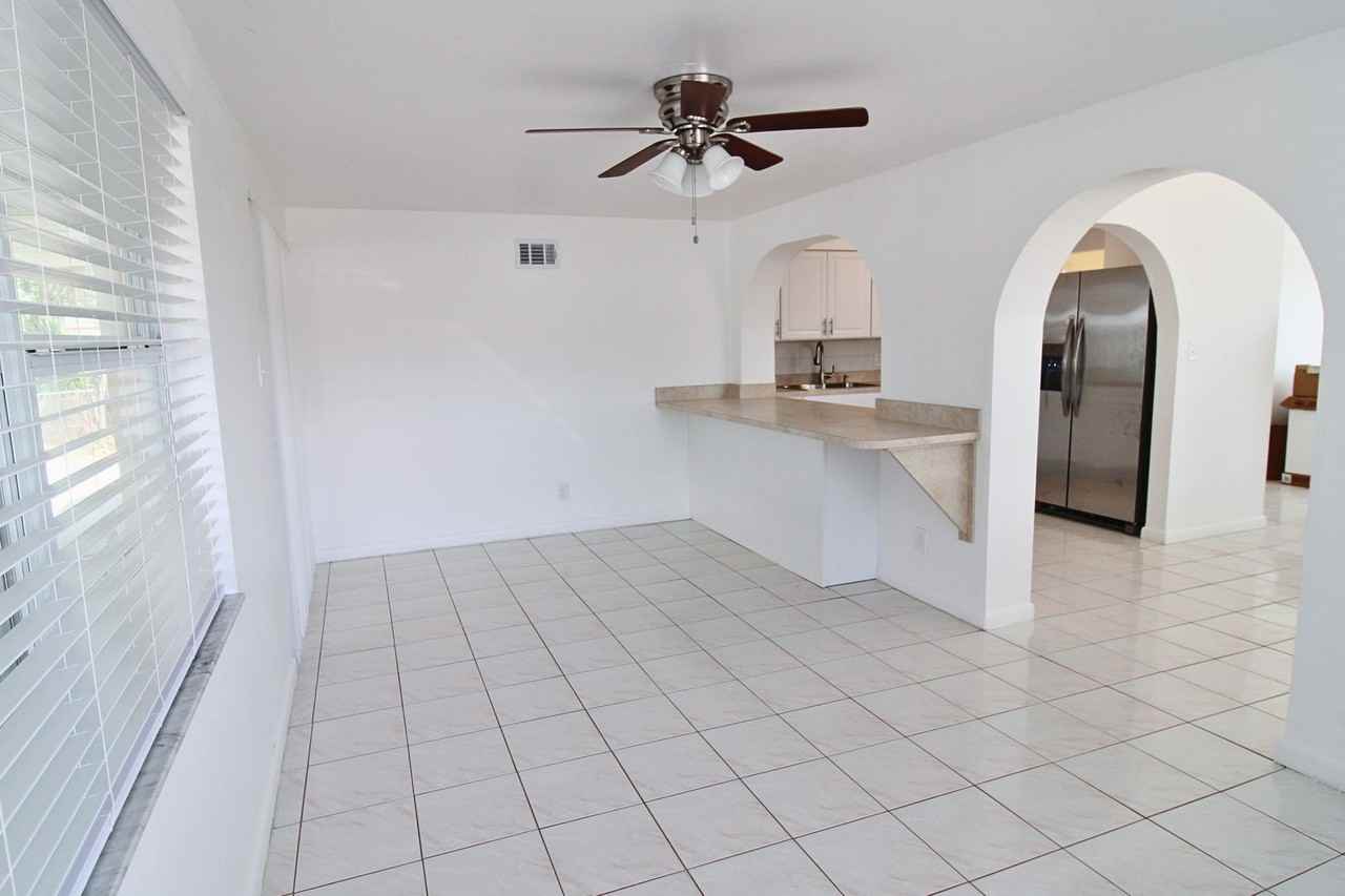 3403 W Saint Louis St - Photo 5 of 15