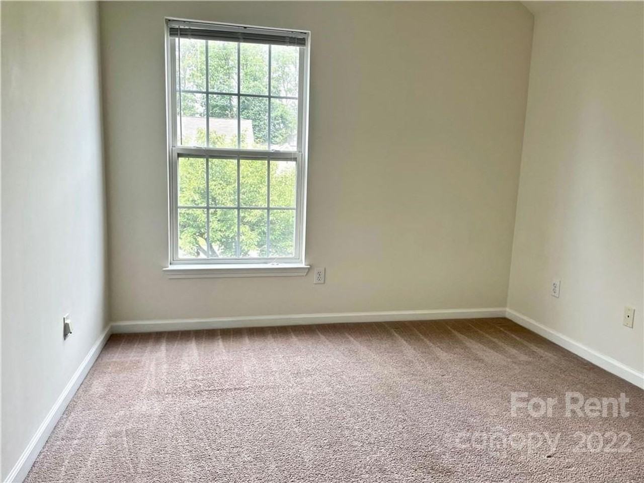 129 Winding Canyon Dr - Photo 4 of 15