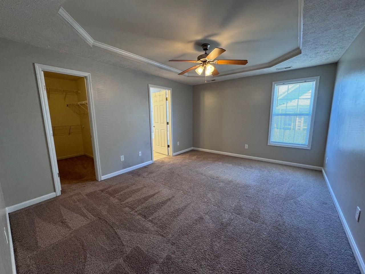 2212 Chasewater Rd - Photo 5 of 39