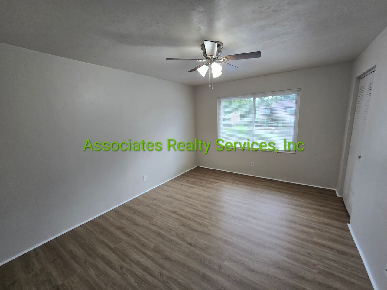 5405 Nw 20th Way - Photo 2 of 3