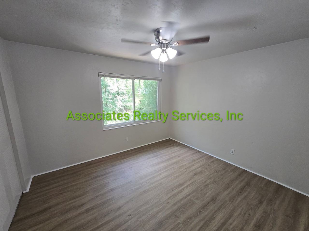 5405 Nw 20th Way - Photo 3 of 3