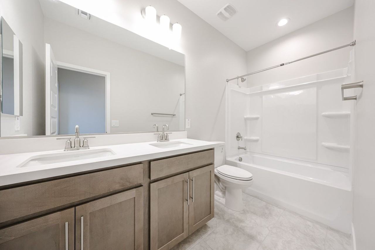 26122 N 170th Ave - Photo 7 of 36