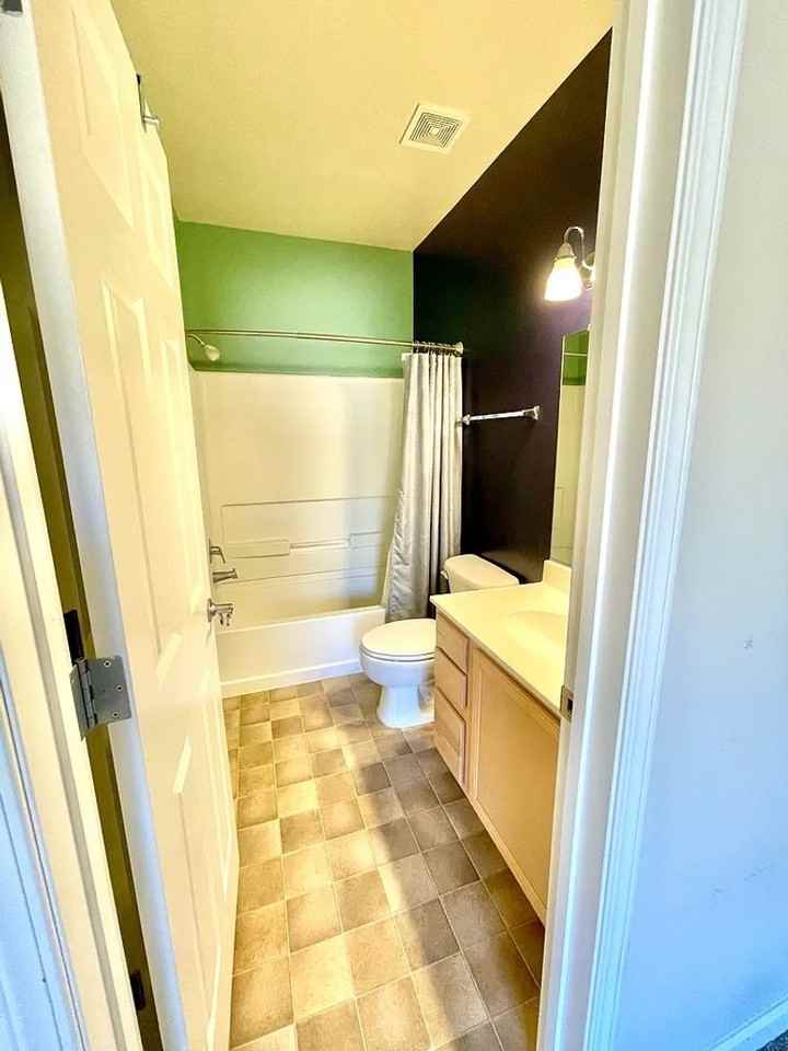 645 Madeline Jane Ln - Photo 4 of 9