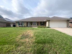 6304 Nw 84th St - Photo 1 of 1