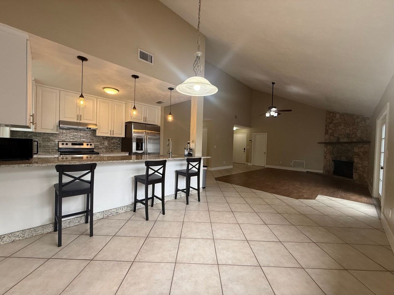 1172 Shallows Ct - Photo 4 of 16