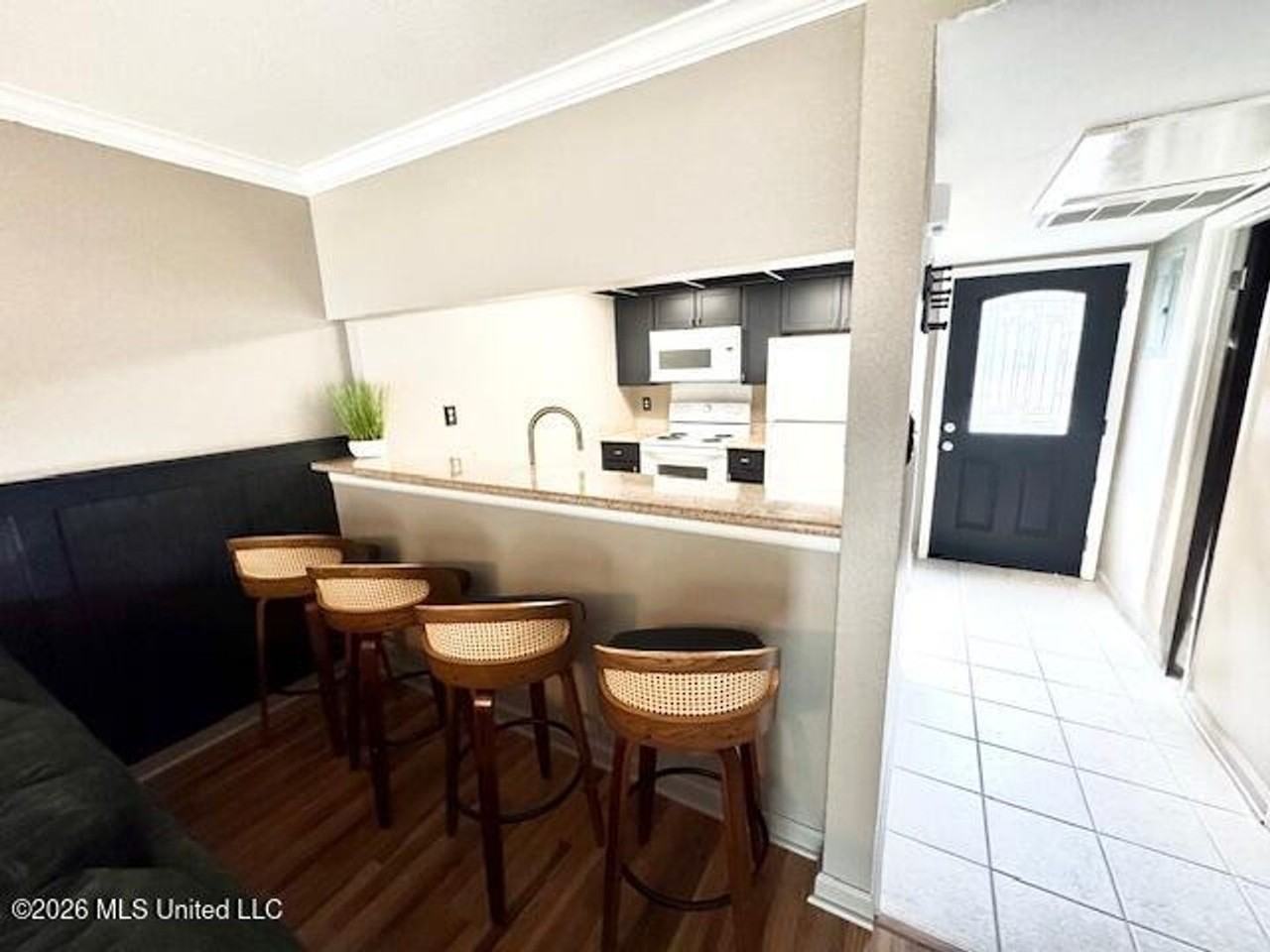 3230 Cumberland Rd - Photo 2 of 22