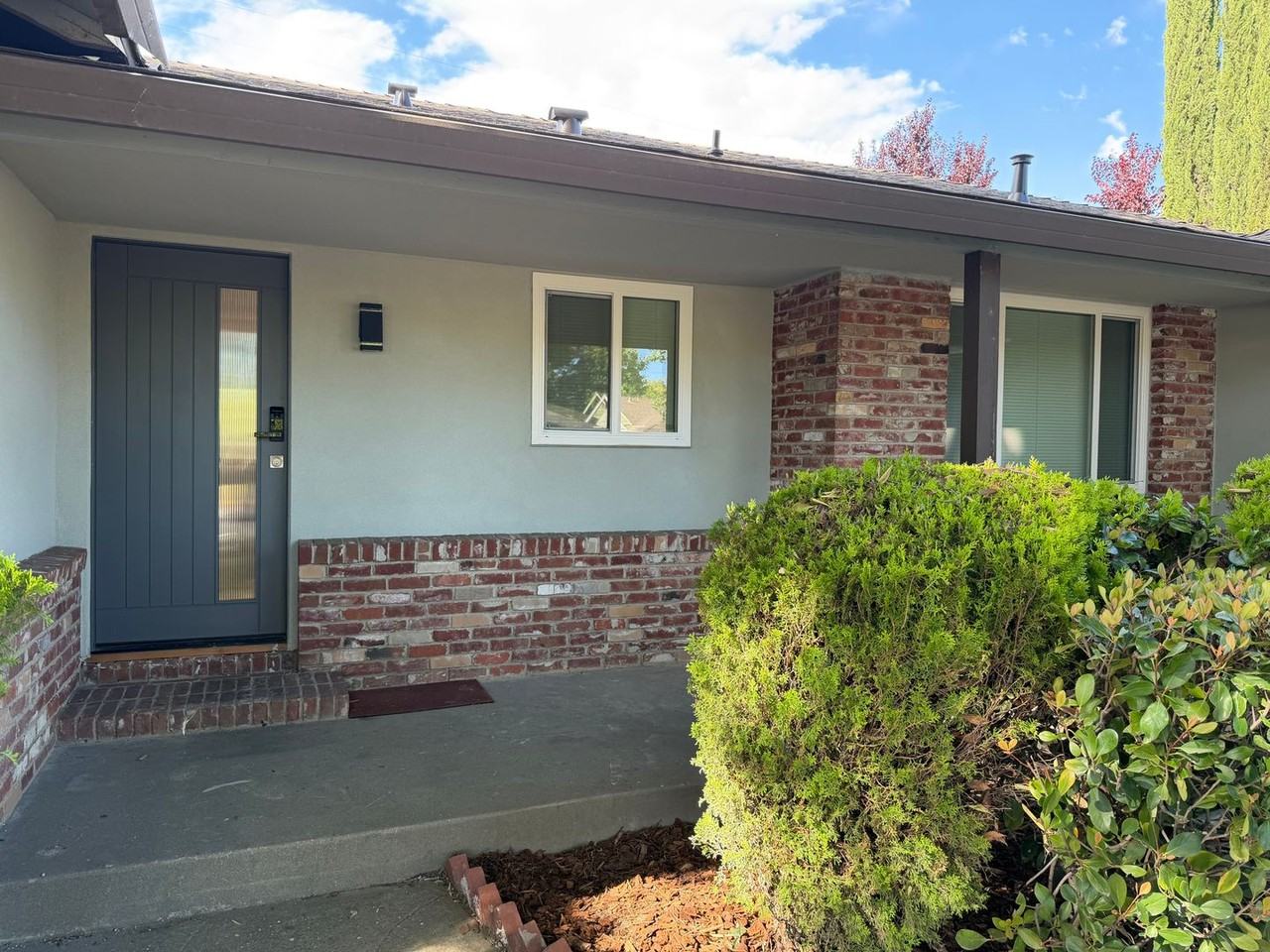 1063 35th Ave #A - Photo 2 of 30